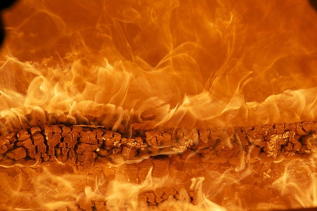inhindu-jaunpur-dalit-house-burnt