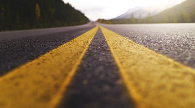 road made with plastic waste